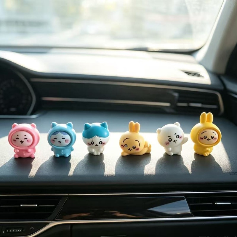 Car Accessories Japanese - Chiikawa Mini Figurine, Cute Usagi Cartoon