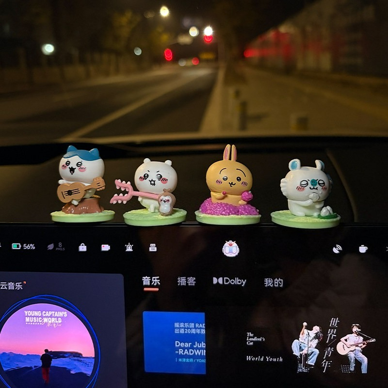 Anime Chiikawa Hachiware Car D - Car Accessories Japanese ulasan dan harga
